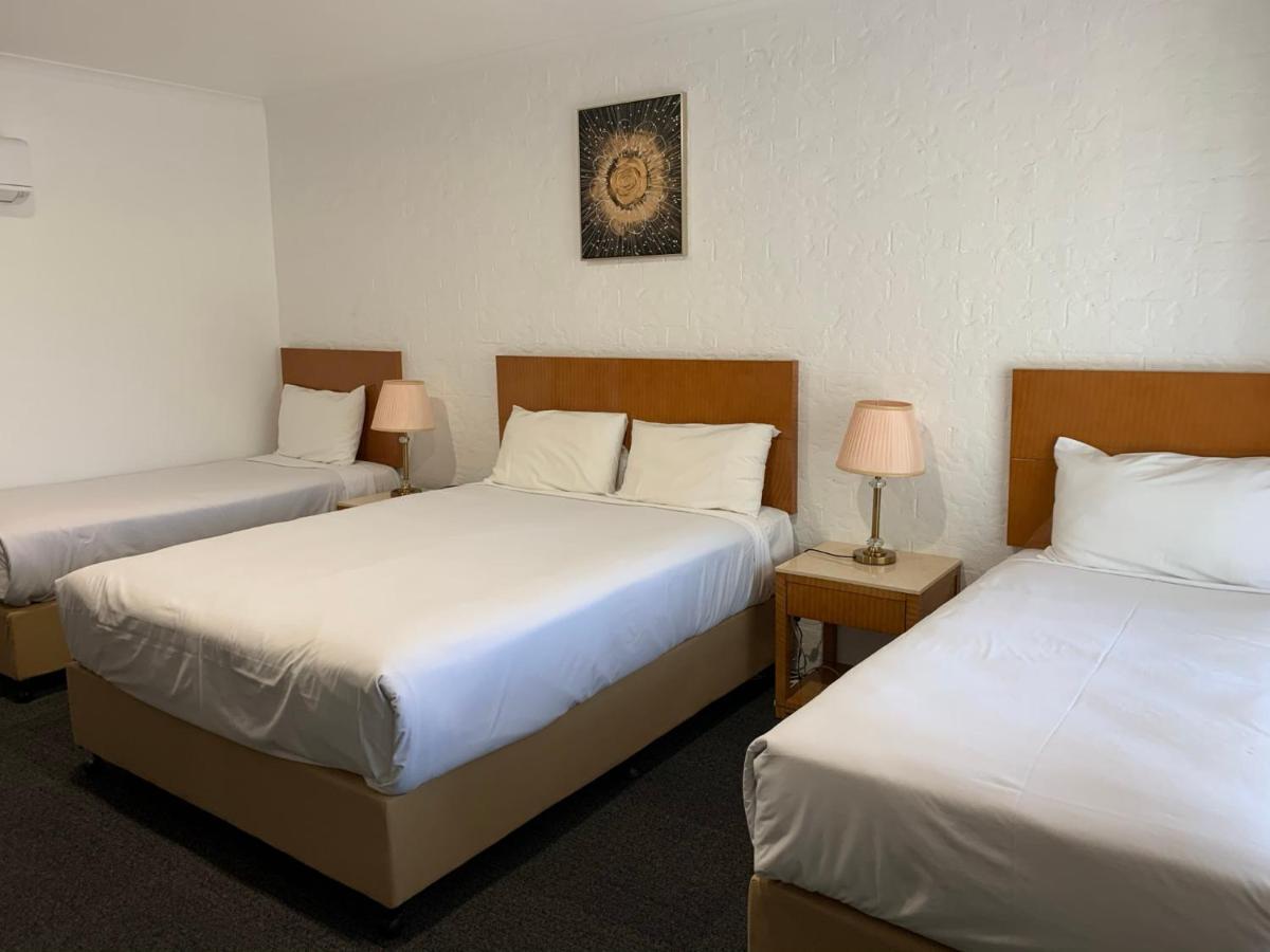 Swaggers Motor Inn Yass Exterior photo
