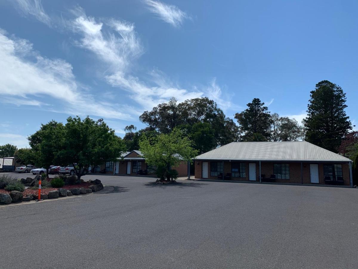 Swaggers Motor Inn Yass Exterior photo